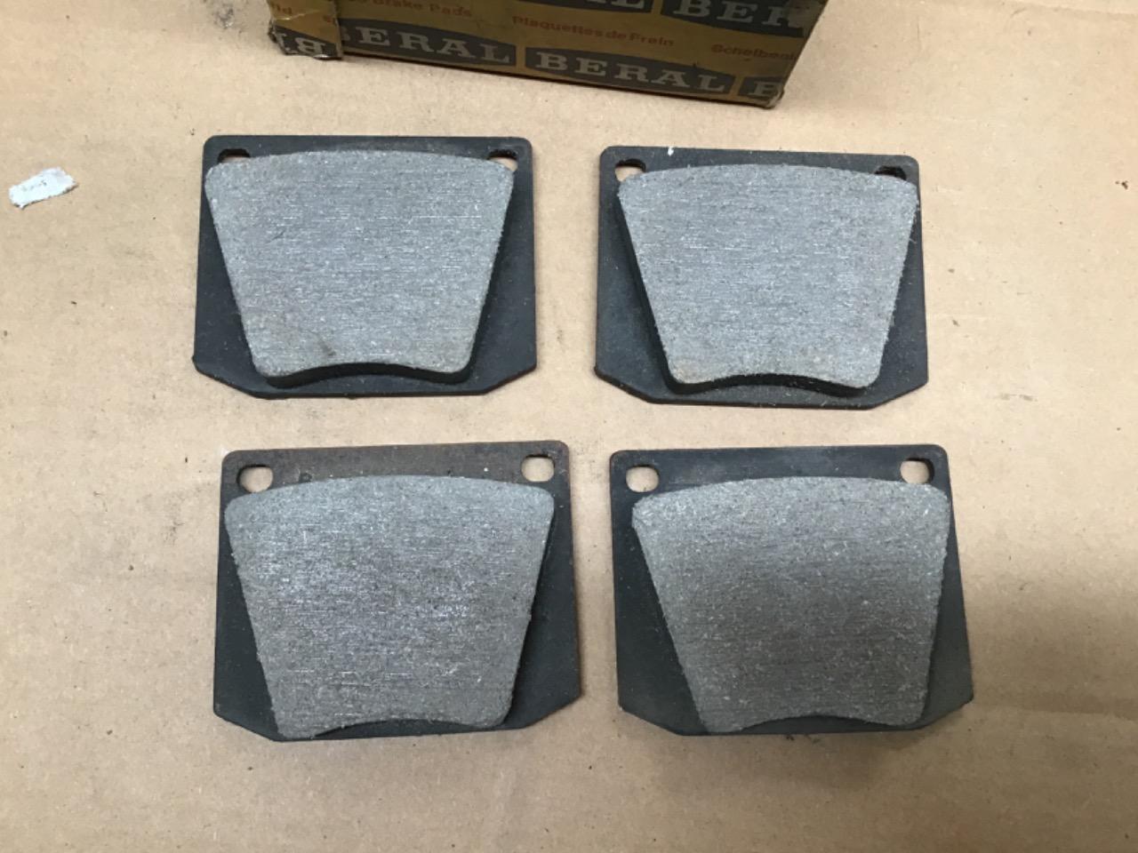 PLAQUETTES FREINS FORD CAPRI TRIUMPH CORTINA LesAnciennes.com