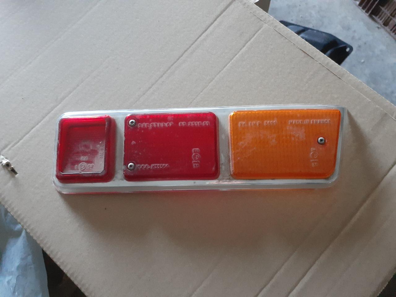 Transparent feux AR RENAULT 10 (R10) LesAnciennes.com