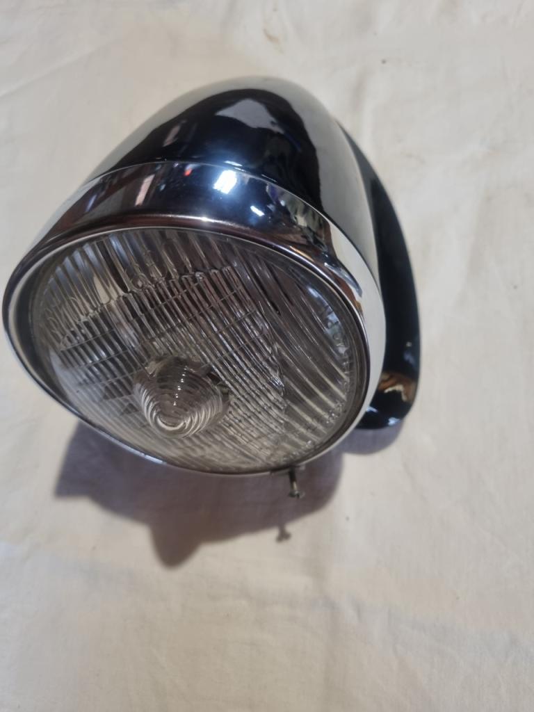 PHARES OBUS CITROEN DS LesAnciennes.com