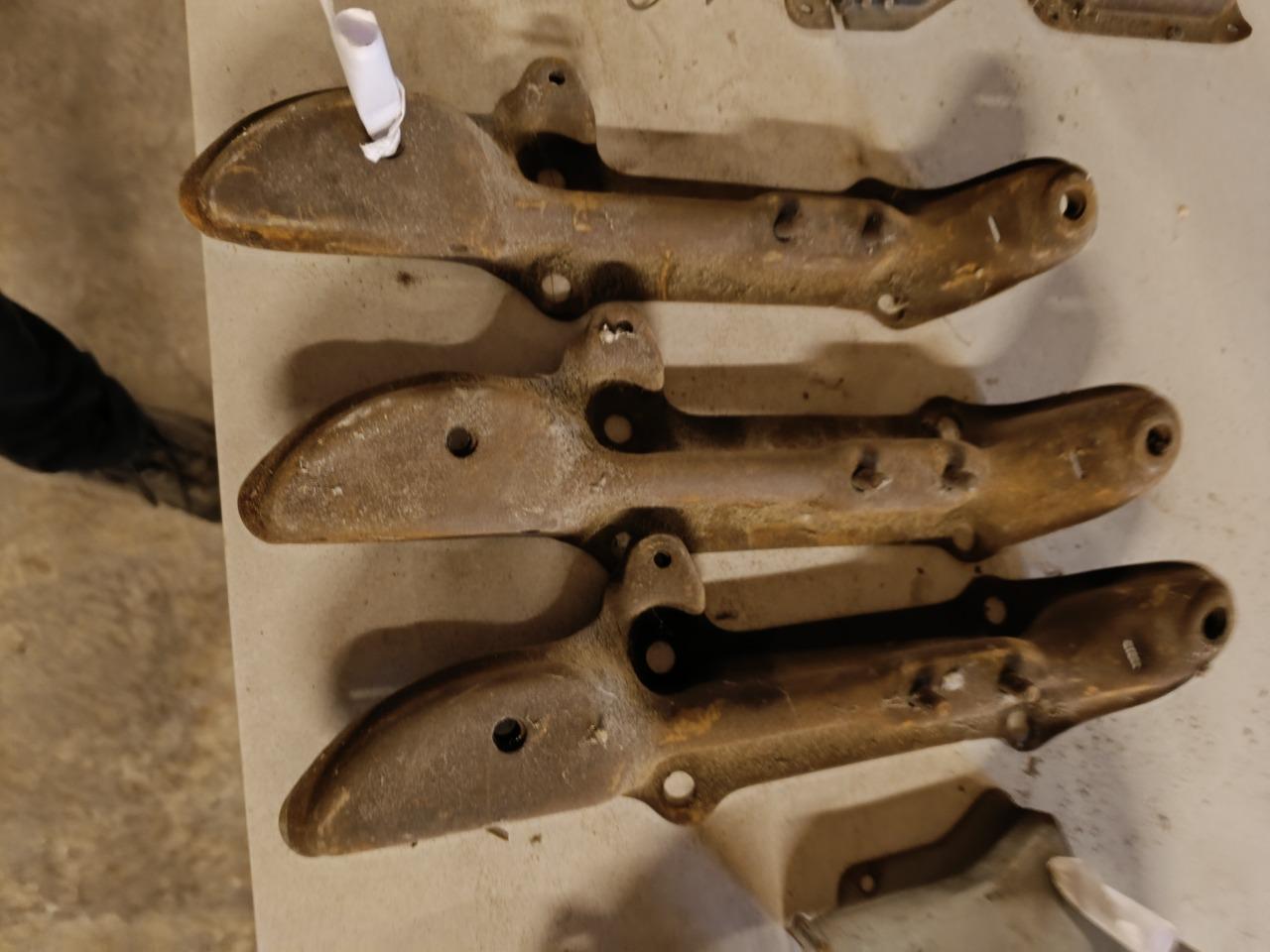 Support de frein à main LesAnciennes.com