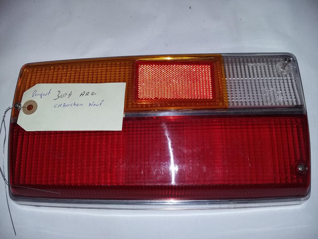 Cabochon PEUGEOT 304 LesAnciennes.com