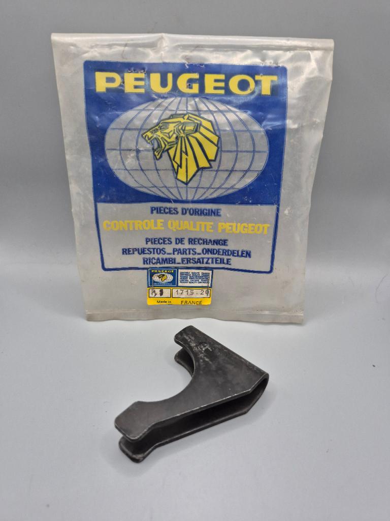 Demi-Collier Echappement Peugeot 204 304 LesAnciennes.com