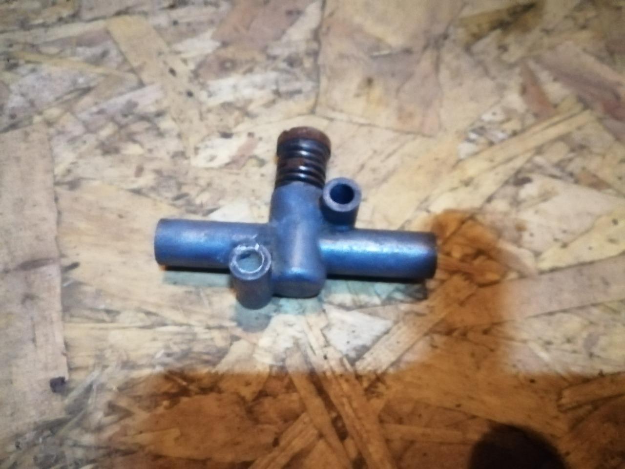 CITROEN CX vanne de ralenti LesAnciennes.com