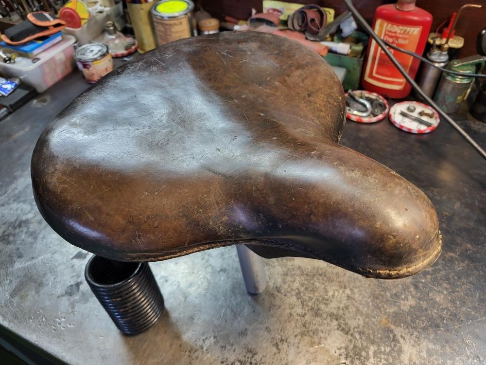 Selle TERROT Selle Entretube LesAnciennes.com