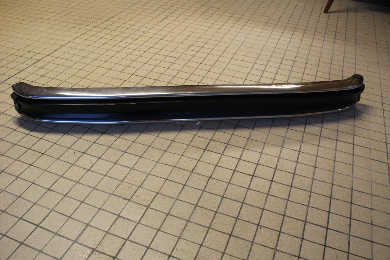 Pare choc ARRIERE CITROEN 2CV 6 ou DYANE LesAnciennes.com