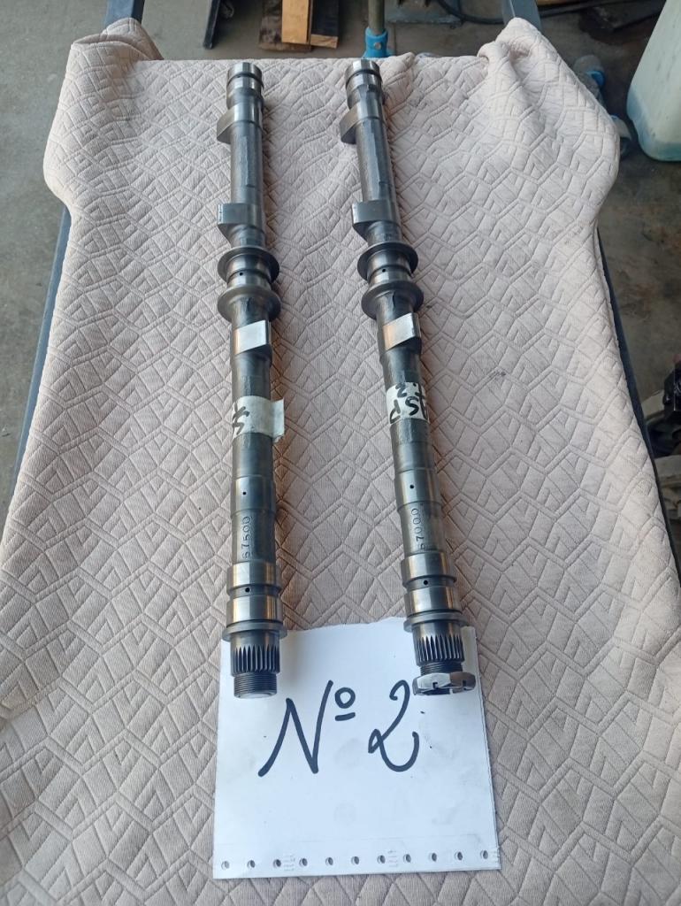 Arbres à cames pour Maserati Indy 4.7 LesAnciennes.com