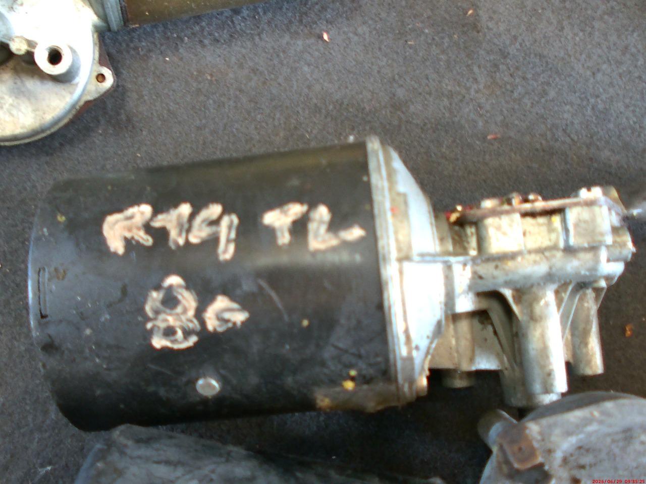 Moteur essuie glace RENAULT 14 (R14) LesAnciennes.com