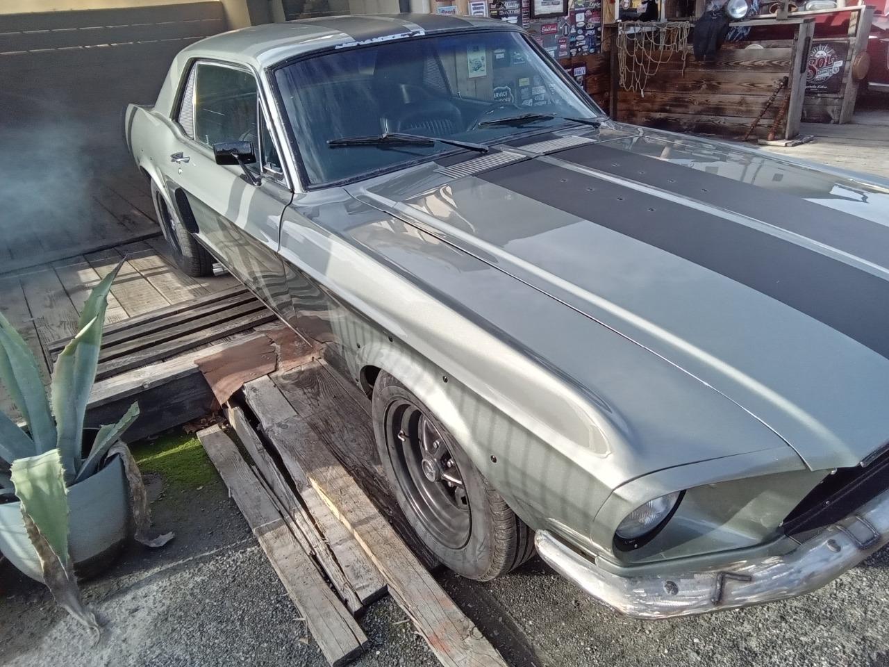 FORD Mustang - 1968 LesAnciennes.com