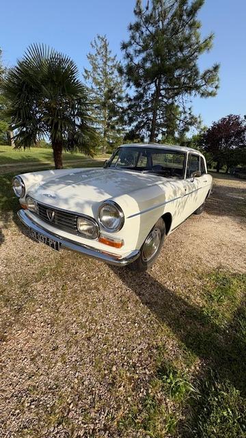 PEUGEOT 404 COUPE - 1967 LesAnciennes.com