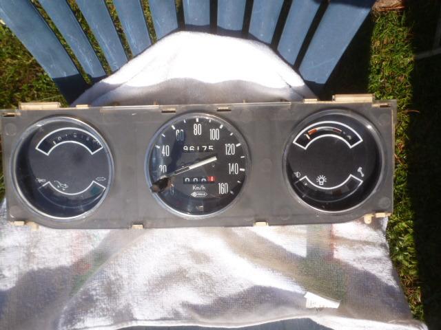 RENAULT 12 (R12) TL:compteur + jauges:VEGLIA LesAnciennes.com