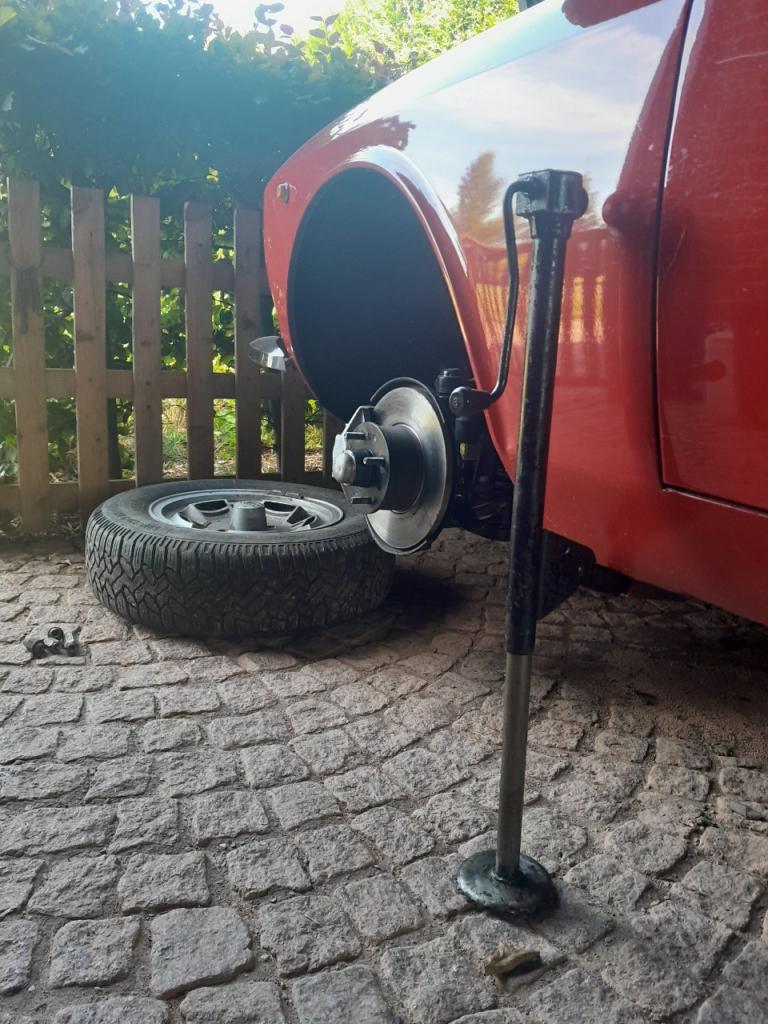 ALFA ROMEO Giulia Cric de levage d'origine LesAnciennes.com