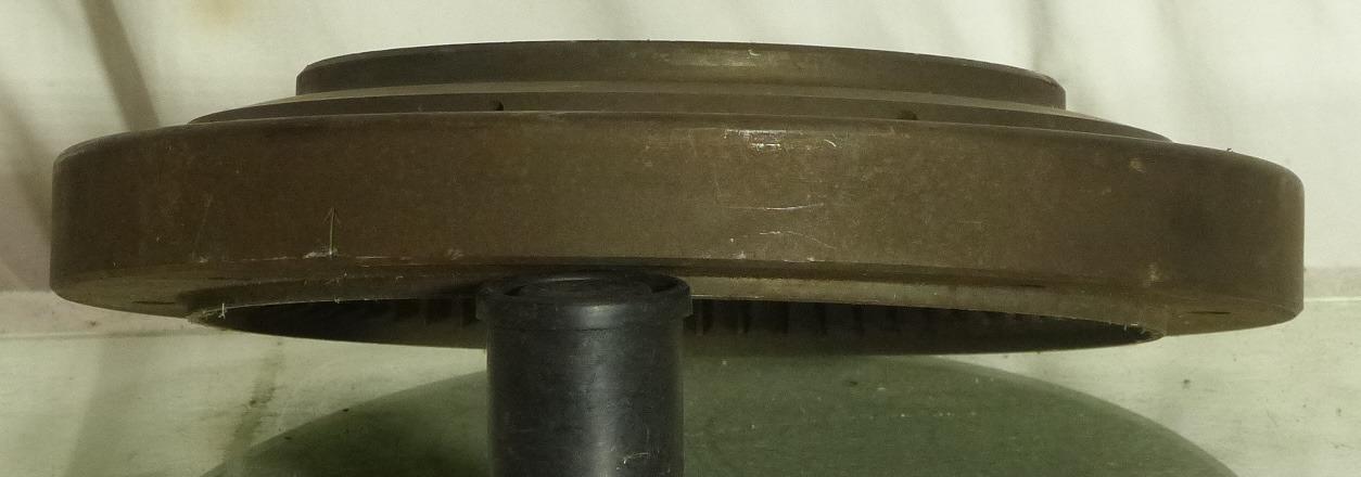Volant moteur GUZZI V7-850GT LesAnciennes.com