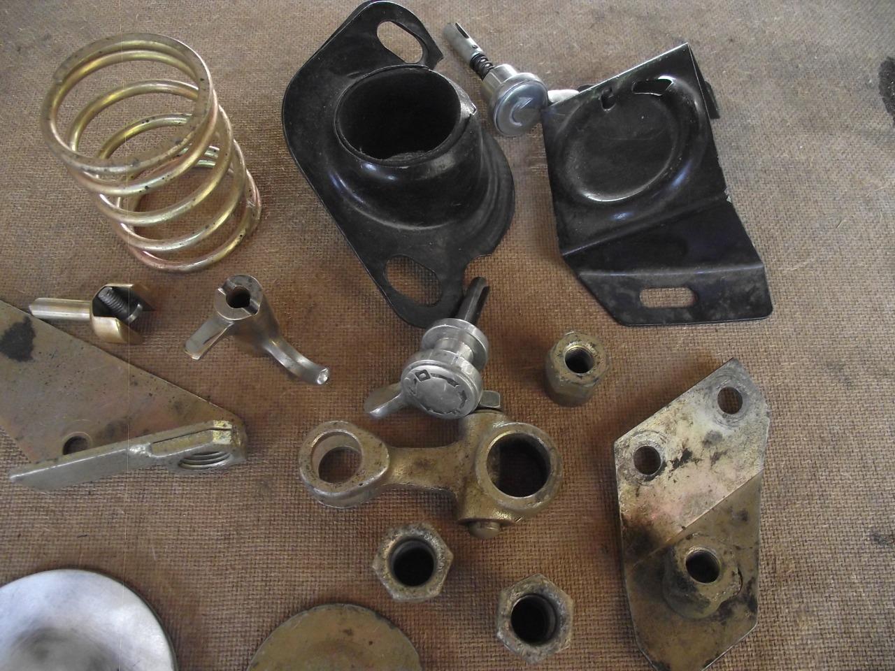 Lot de pièces CITROEN Traction 11 B LesAnciennes.com
