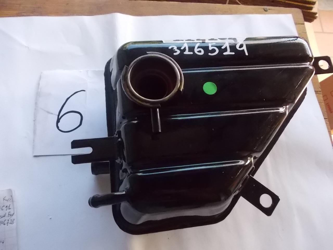 Rèservoir d' eau Ferrari Testarossa LesAnciennes.com