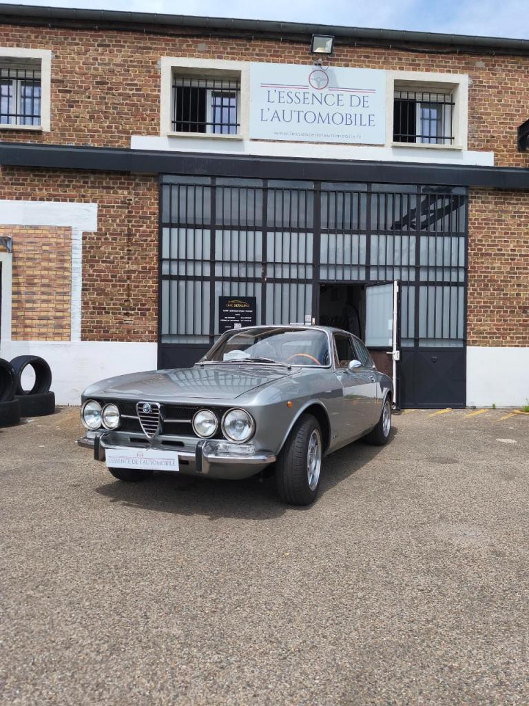 ALFA ROMEO 1750 COUPE BERTONE 1750 - 1970 LesAnciennes.com