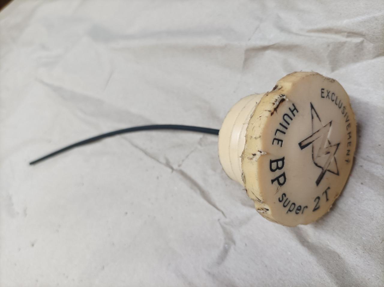 Bouchon de réservoir MOTOBECANE 350 L3 LesAnciennes.com