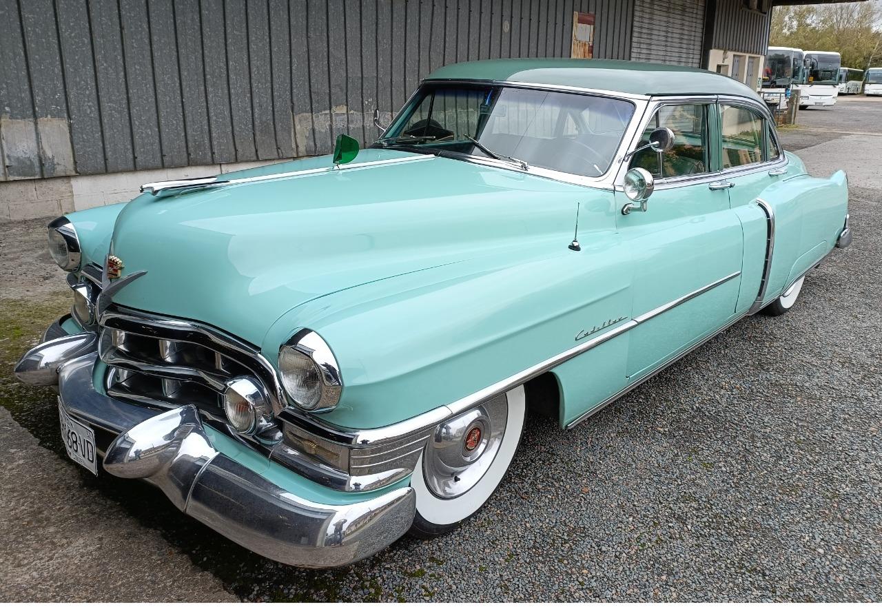 CADILLAC Fleetwood Serie 62 - 1952 LesAnciennes.com
