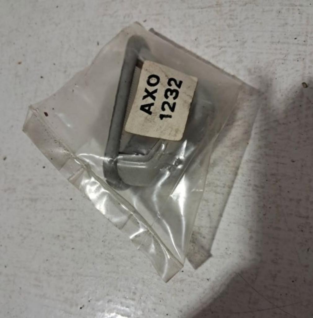 Cabochon, Éclaireur de plaque de CITROEN 2CV LesAnciennes.com