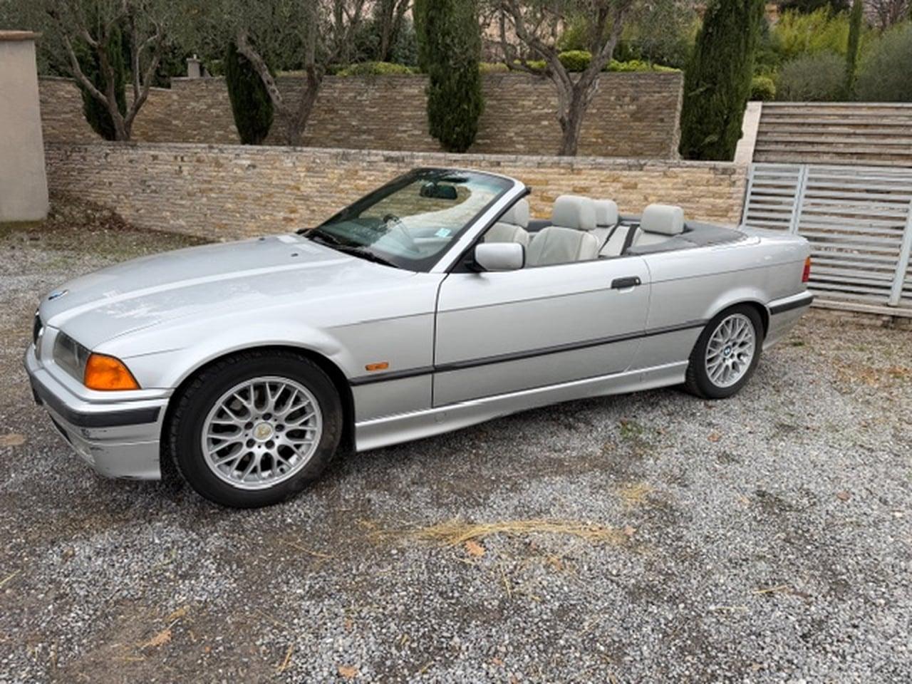 1998 BMW 328i Cabriolet E36 LesAnciennes.com