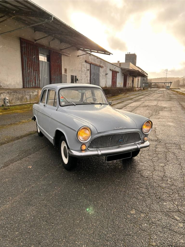 SIMCA Aronde P60 étoile 6 - 1961 LesAnciennes.com