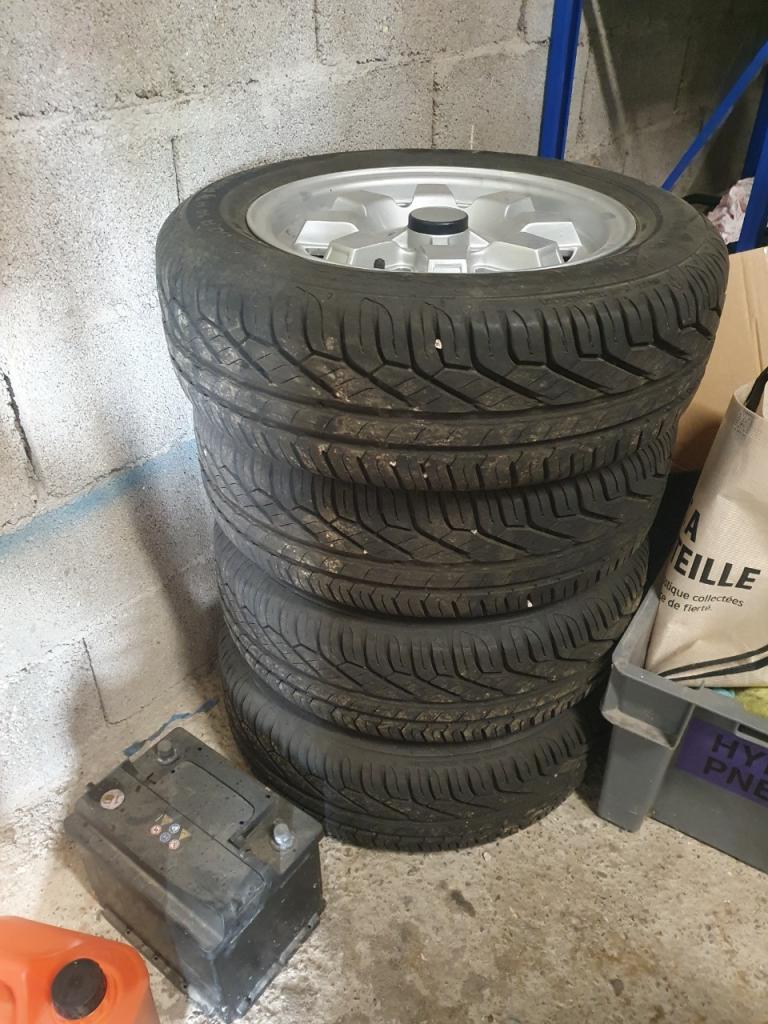 Roues FIAT 124 SPIDER CS1 1975 LesAnciennes.com