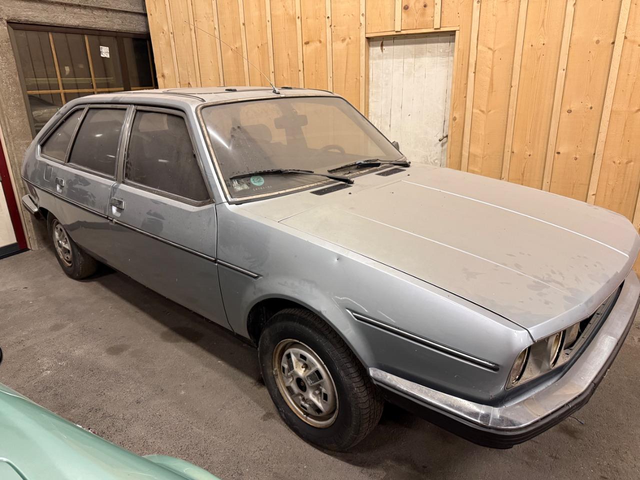 RENAULT 30 (R30) Tx - 1981 LesAnciennes.com