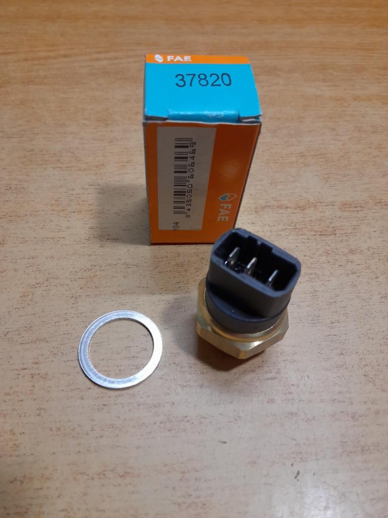 Thermocontact ventilateur de radiateur Porsche 924 LesAnciennes.com