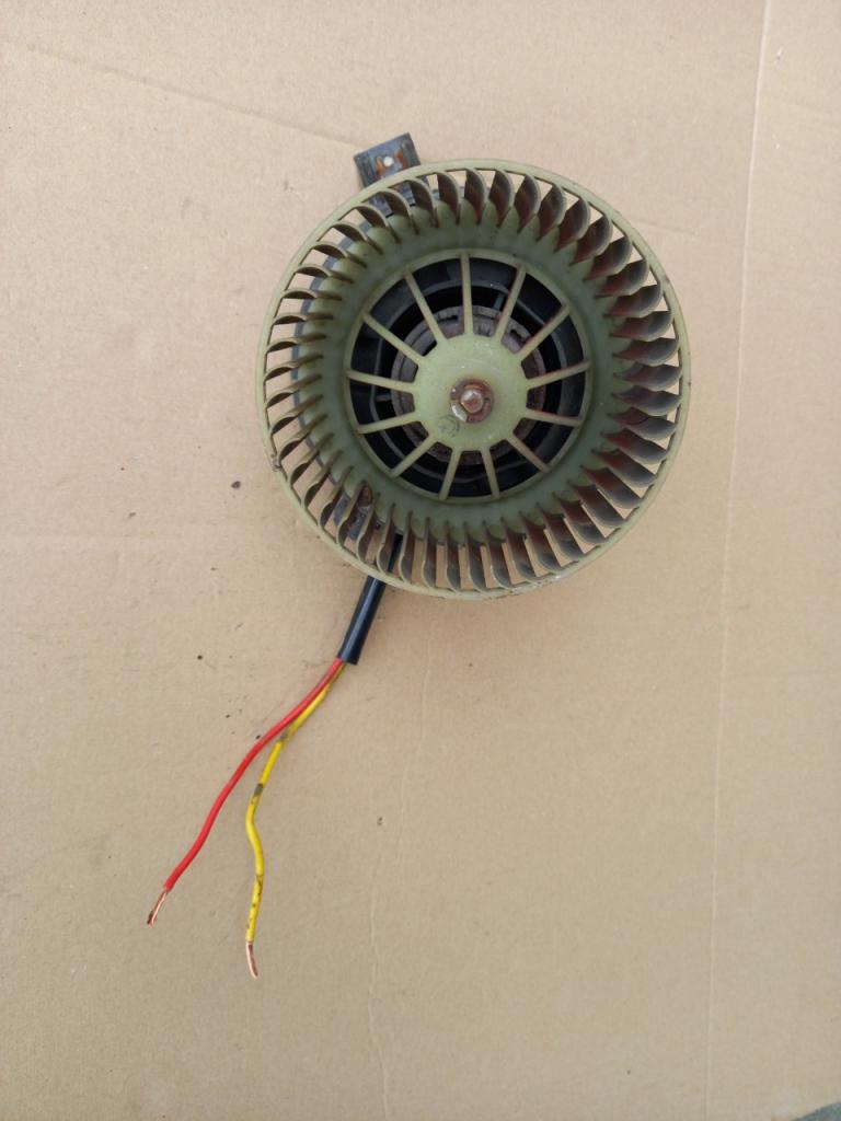 Ventilateur PEUGEOT 205 série 2 LesAnciennes.com