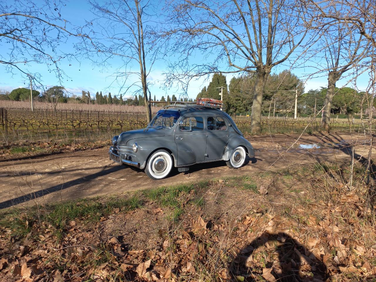 RENAULT 4CV - 1960 LesAnciennes.com