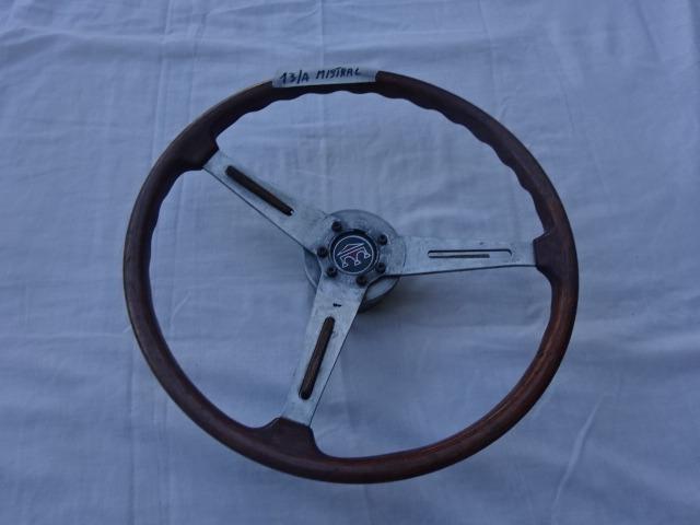 Volant pour Maserati Mistral LesAnciennes.com