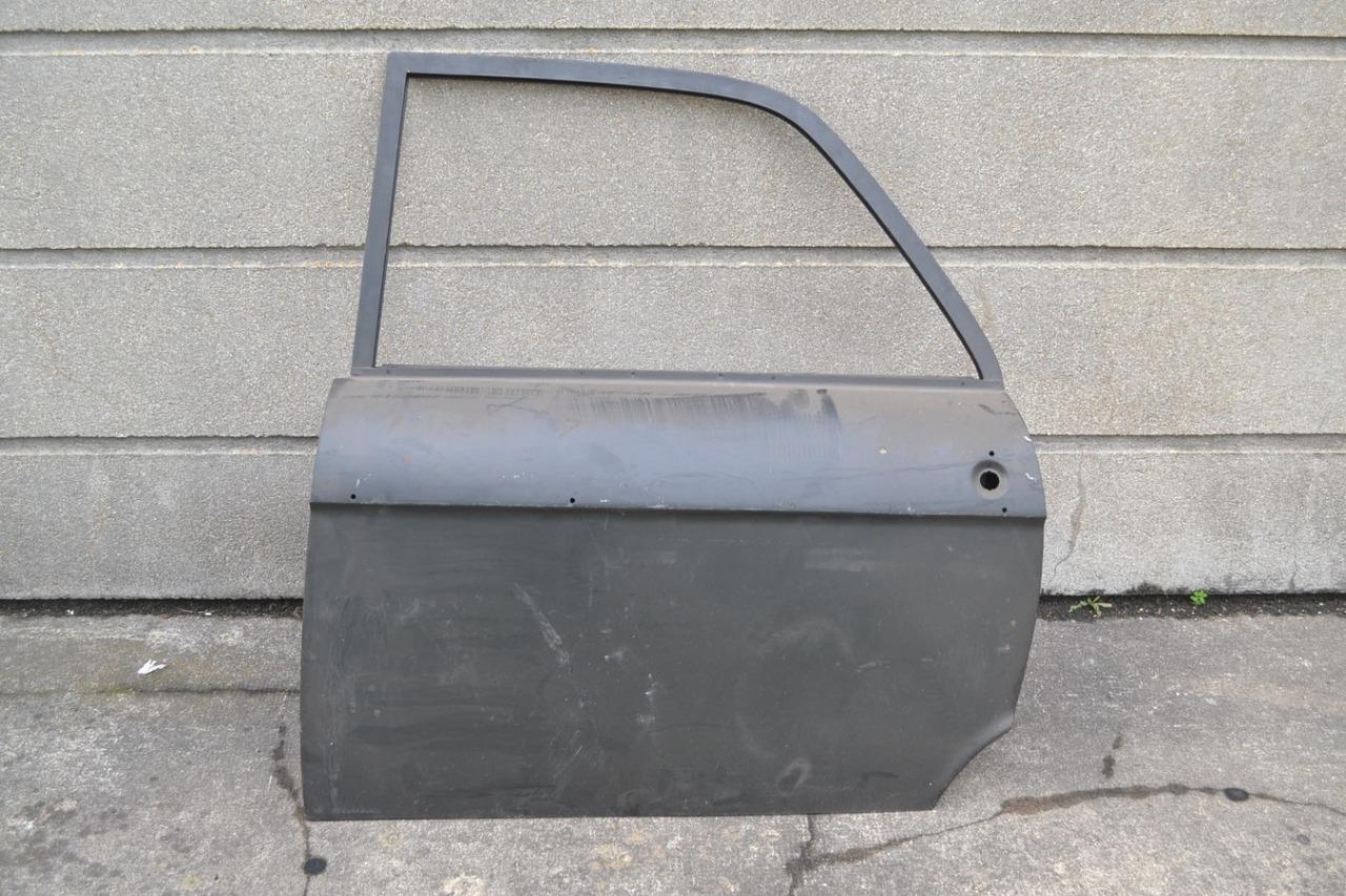 Porte AR G PEUGEOT 204 304 LesAnciennes.com