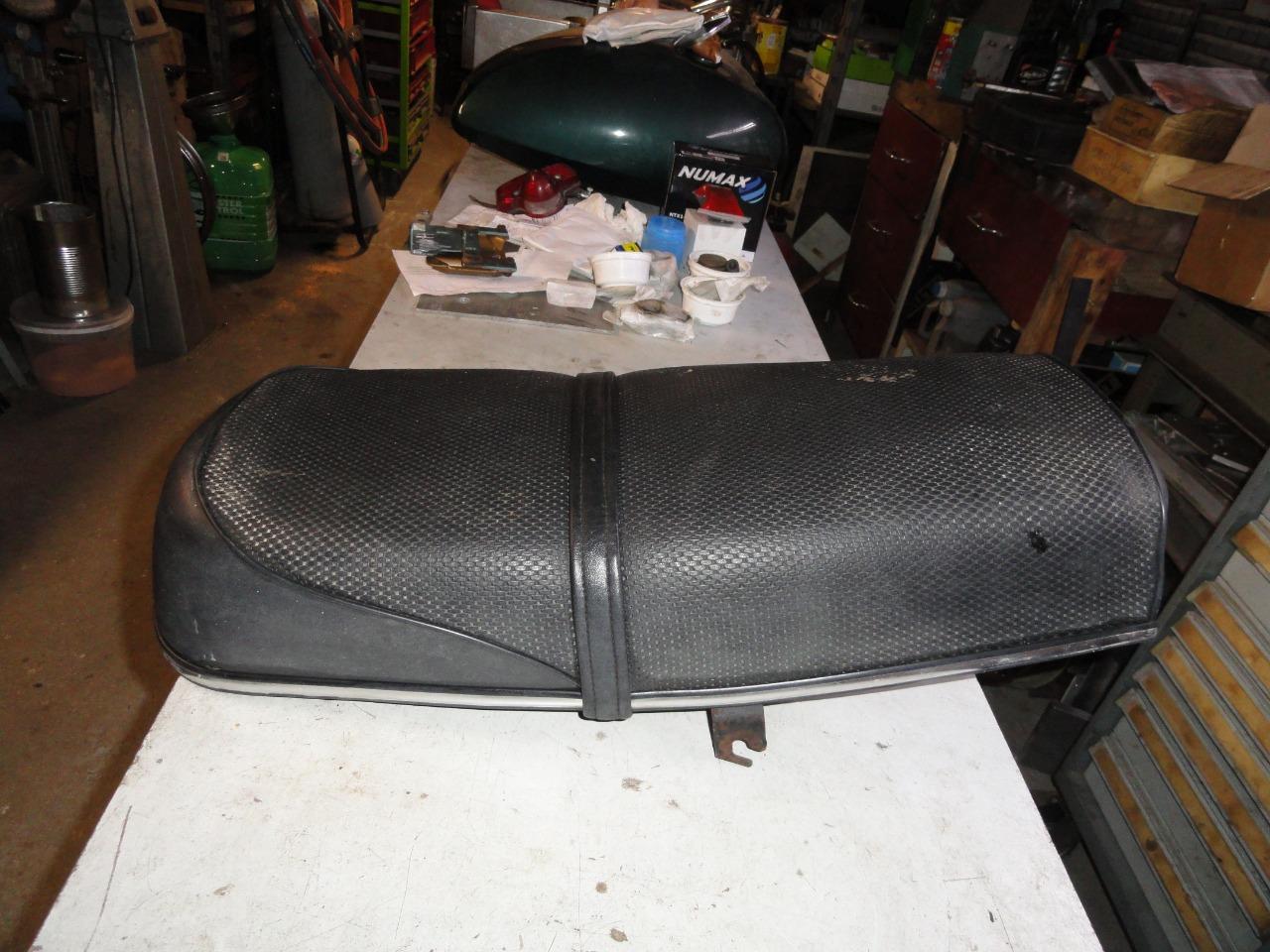 Selle NORTON Commando 750 à vendre