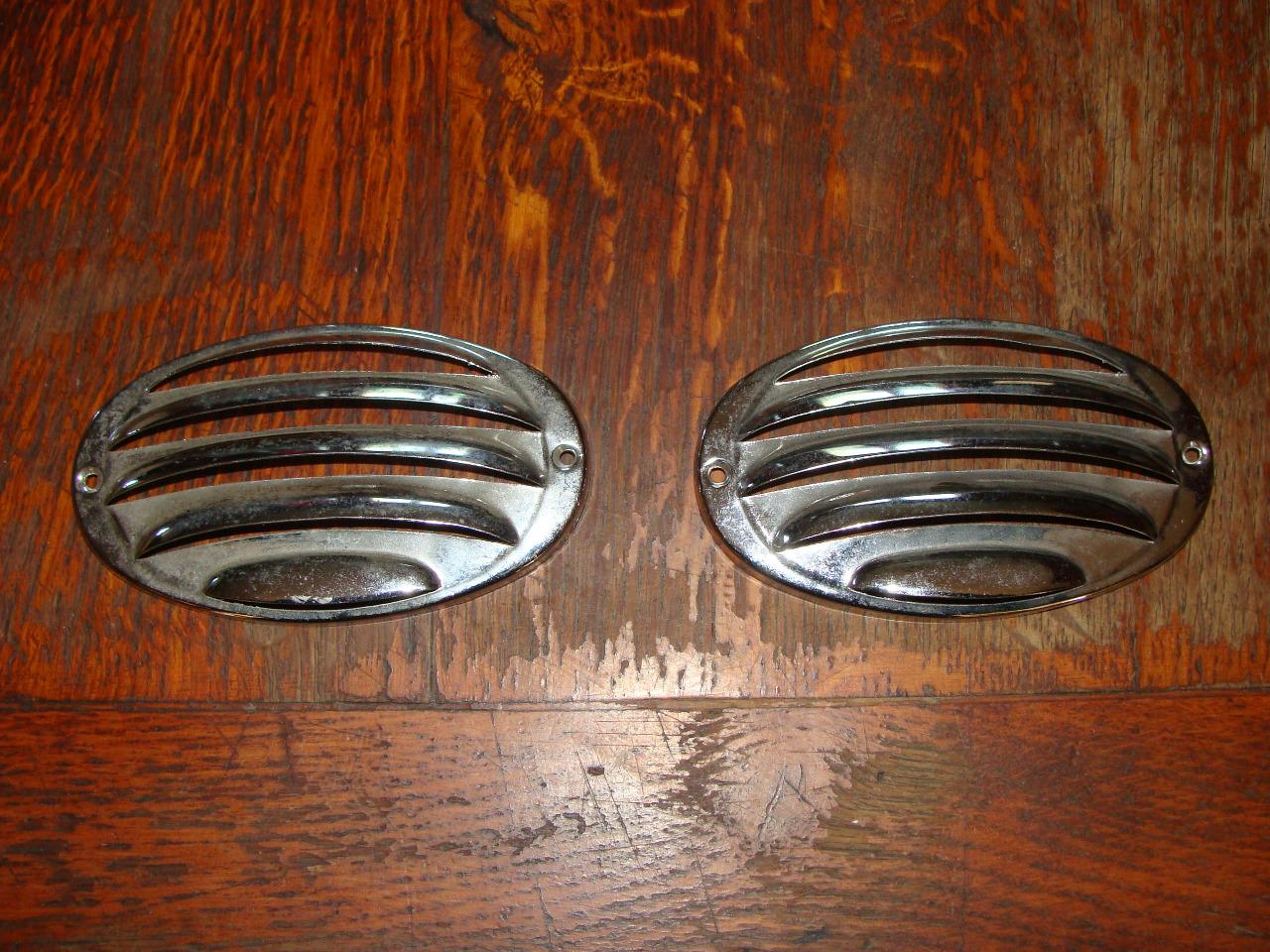 Grilles RENAULT 4CV LesAnciennes.com