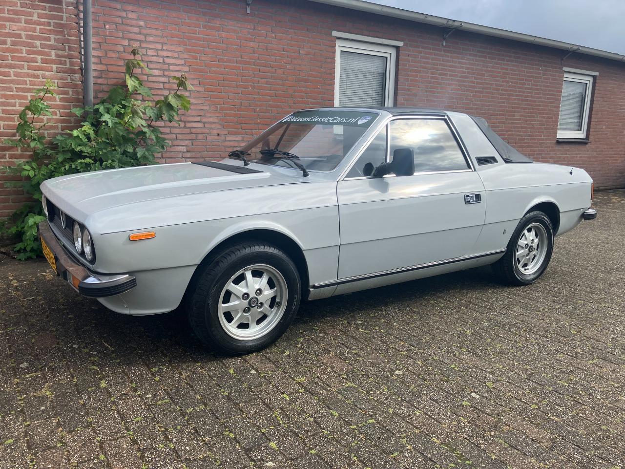 LANCIA Beta Pininfarina Spider - 1979 LesAnciennes.com