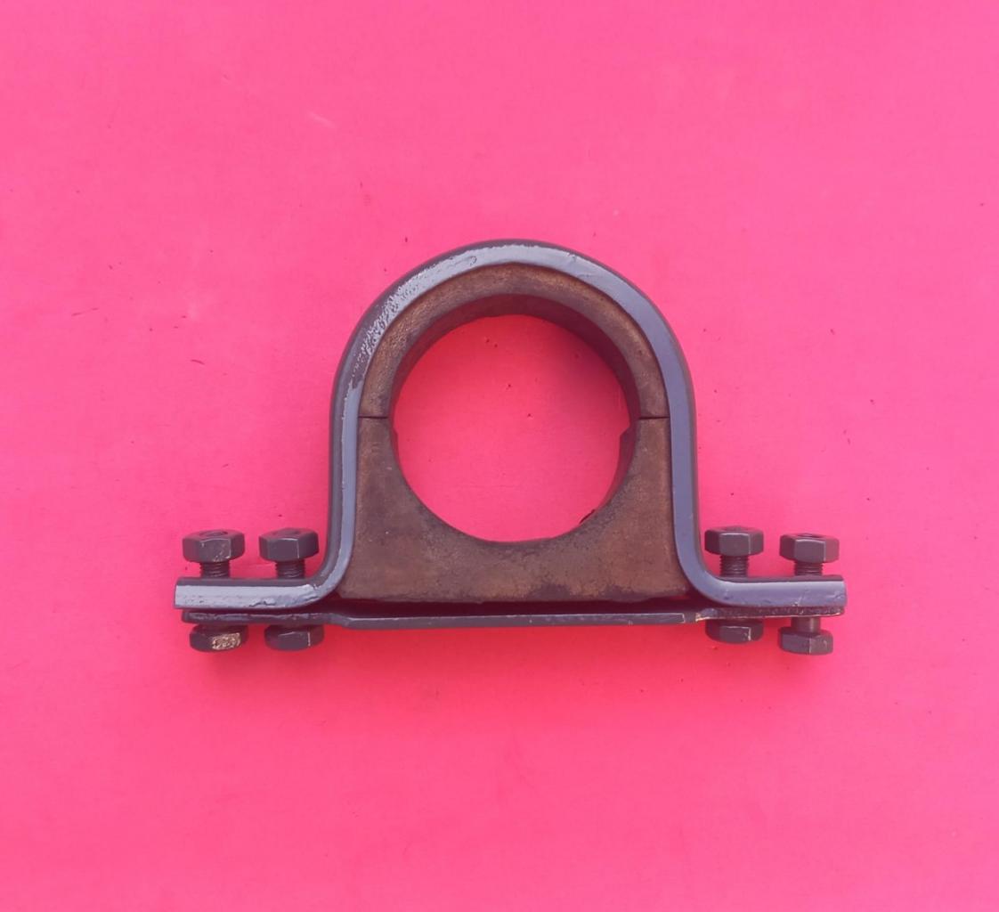 FIAT 500 Topolino fixation de boîte de vitesses LesAnciennes.com