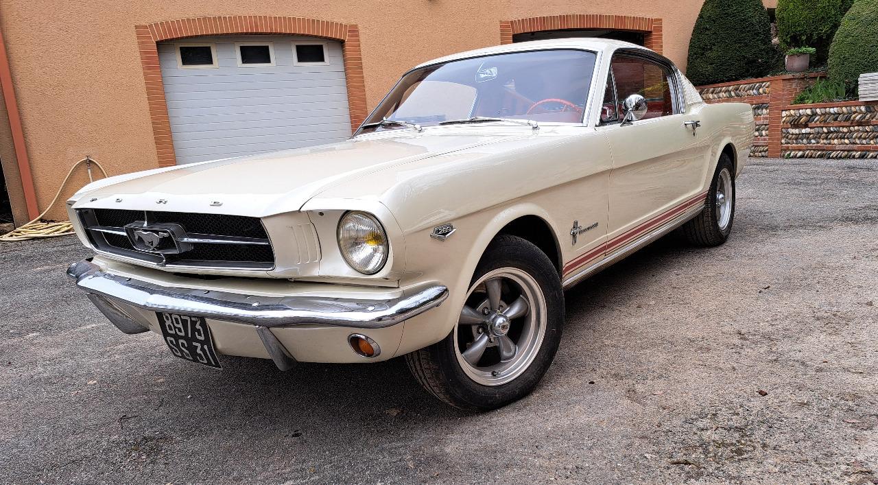 FORD Mustang 289 FAST BACK - 1966 LesAnciennes.com