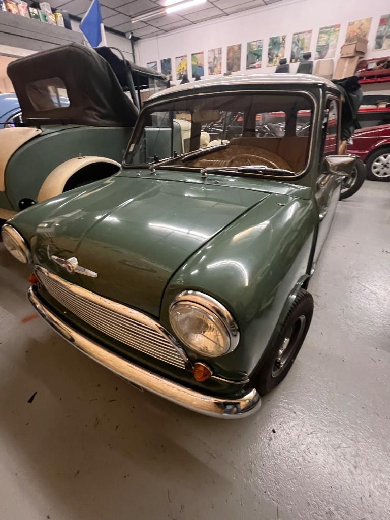AUSTIN Mini Woody - 1973 LesAnciennes.com
