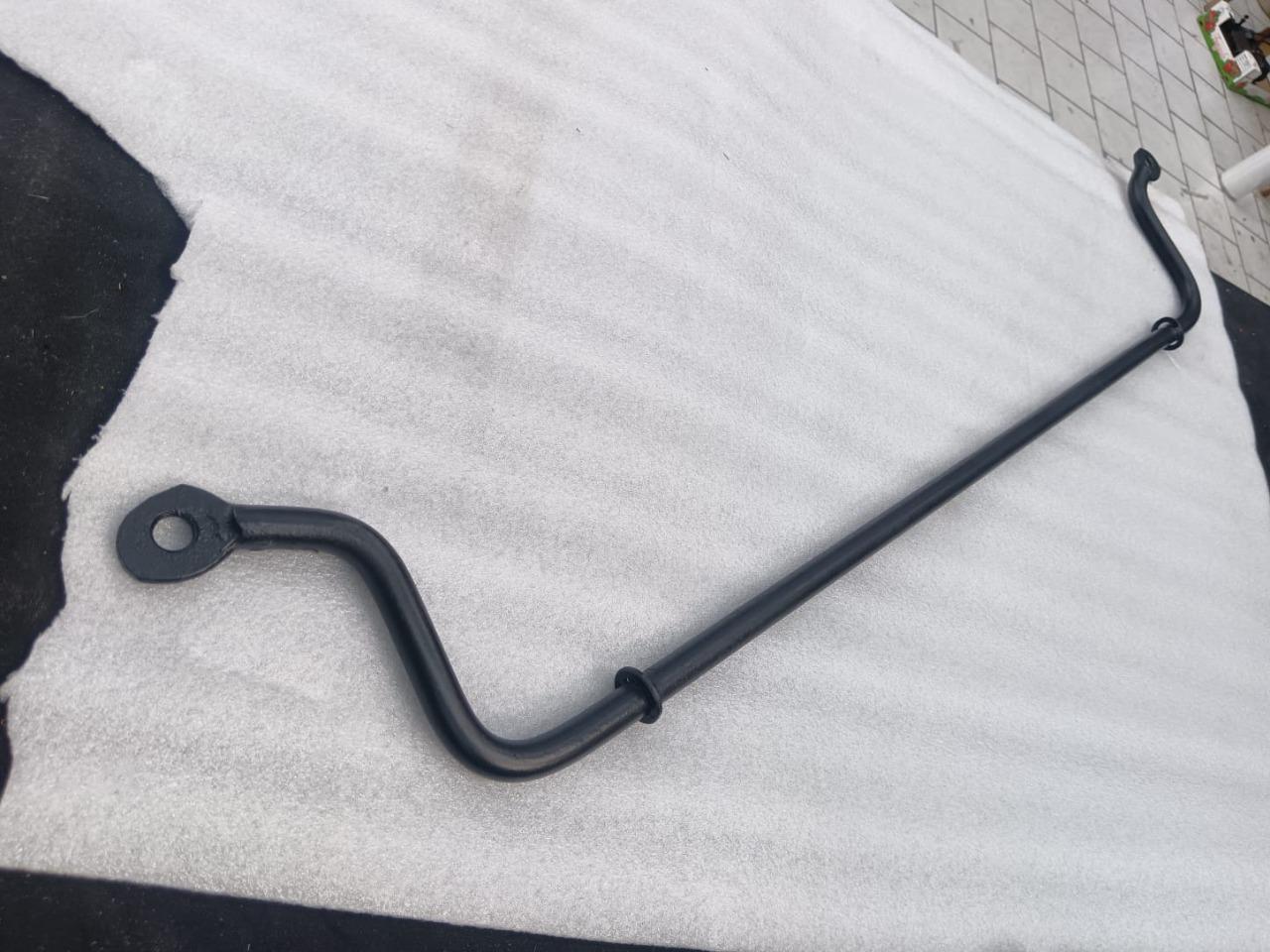 Barre stabilisatrice avant pour Maserati Ghibli s1 LesAnciennes.com