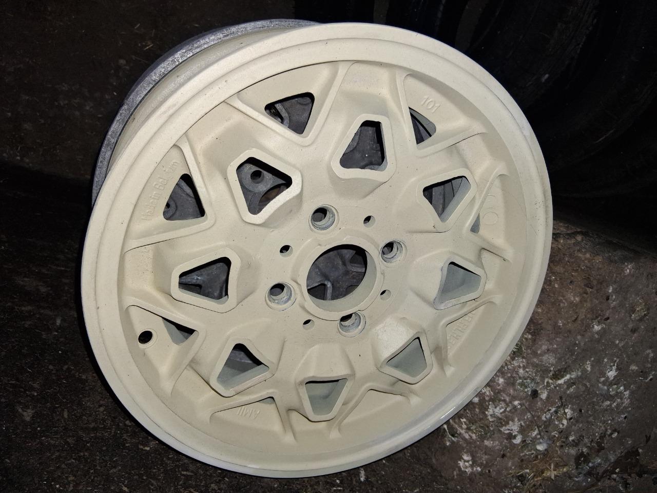 Jantes SIMCA 1100 TI LesAnciennes.com