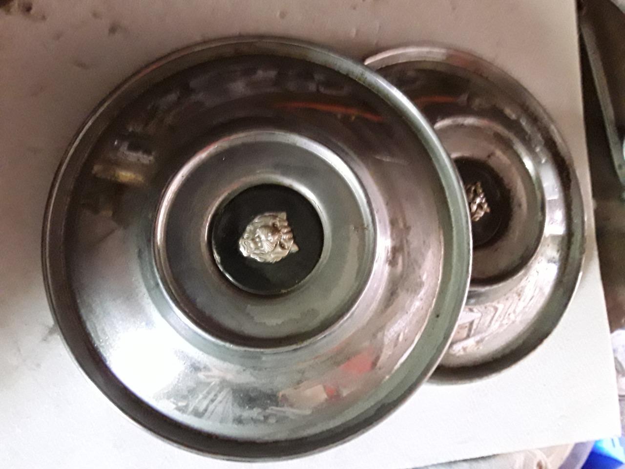 Lot de pièces JAGUAR XJ12 LesAnciennes.com