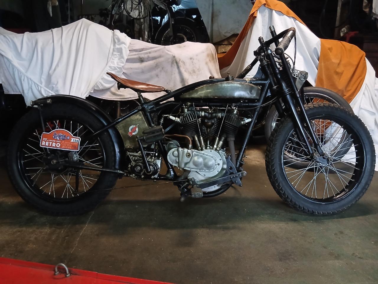 HARLEY DAVIDSON 1000 T - 1918 LesAnciennes.com