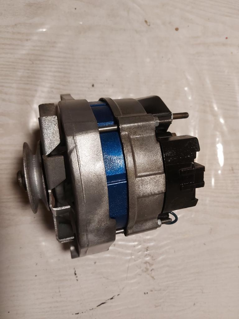 Alternateur Paris Rhône A13R218 RENAULT 14 LesAnciennes.com