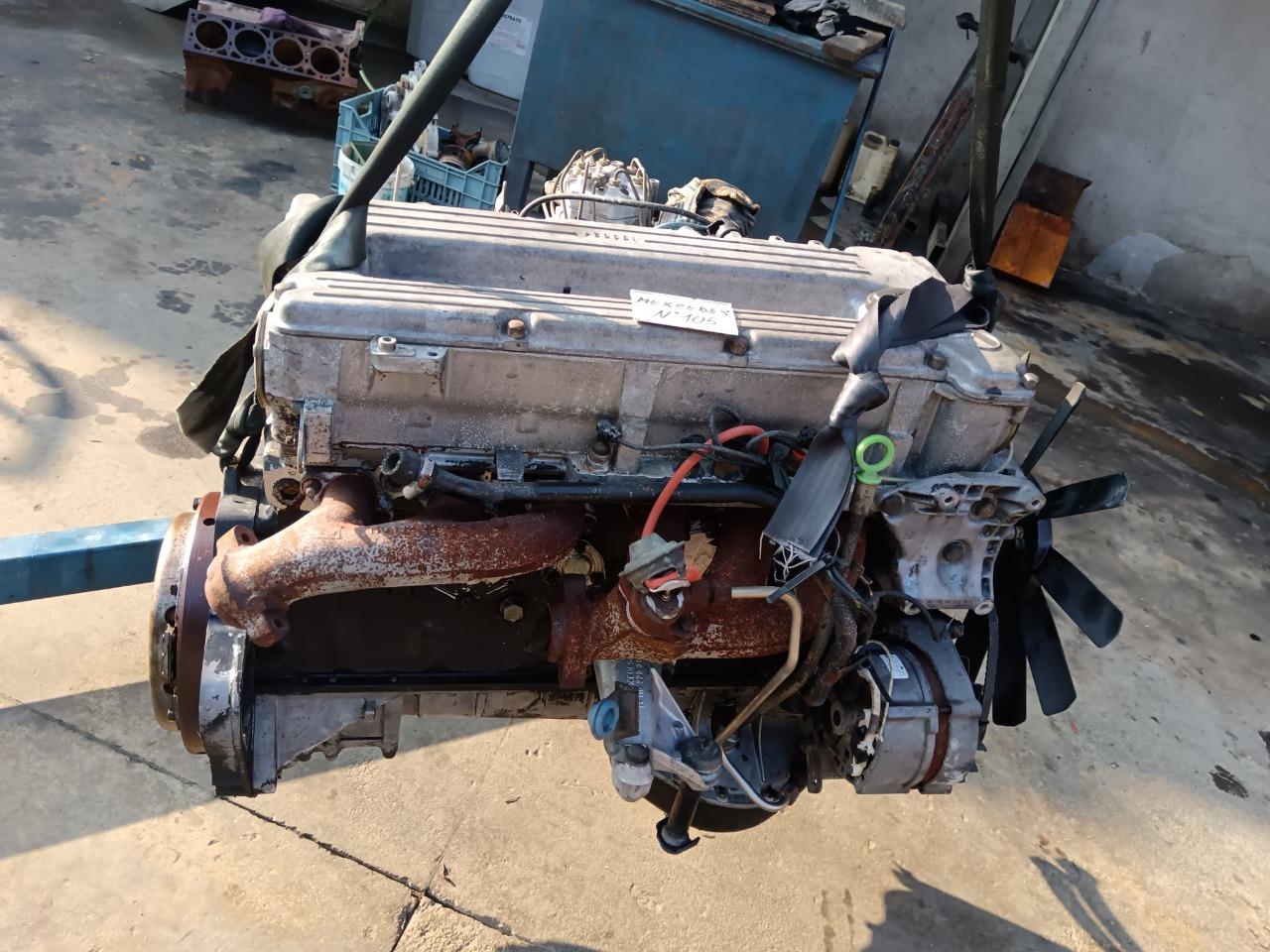 Moteur Mercedes 280 SE LesAnciennes.com