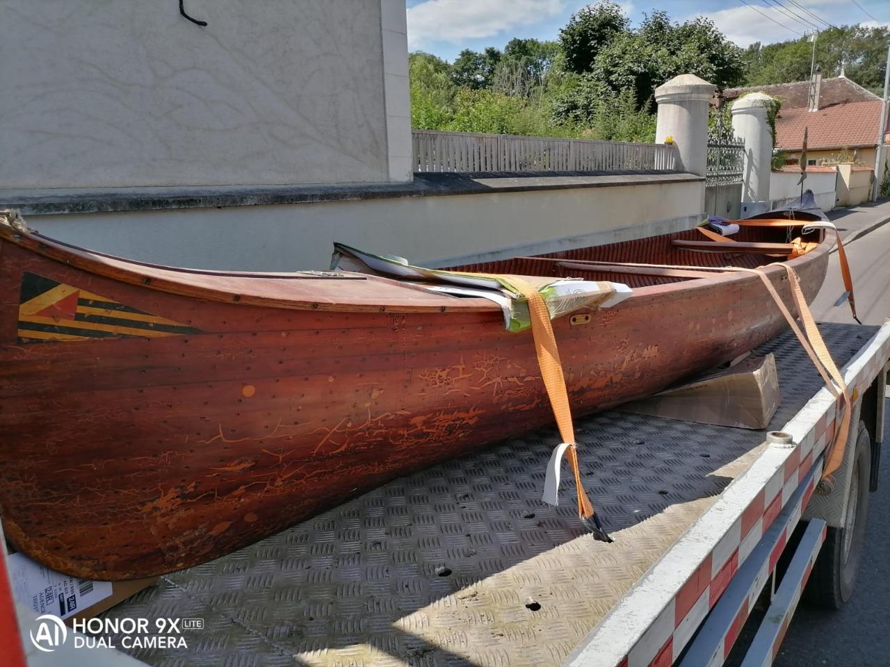 Canoë canadien 1919 LesAnciennes.com