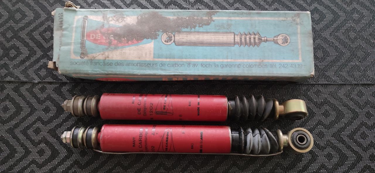 Amortisseurs arrière RENAULT 8 (R8) R10 LesAnciennes.com