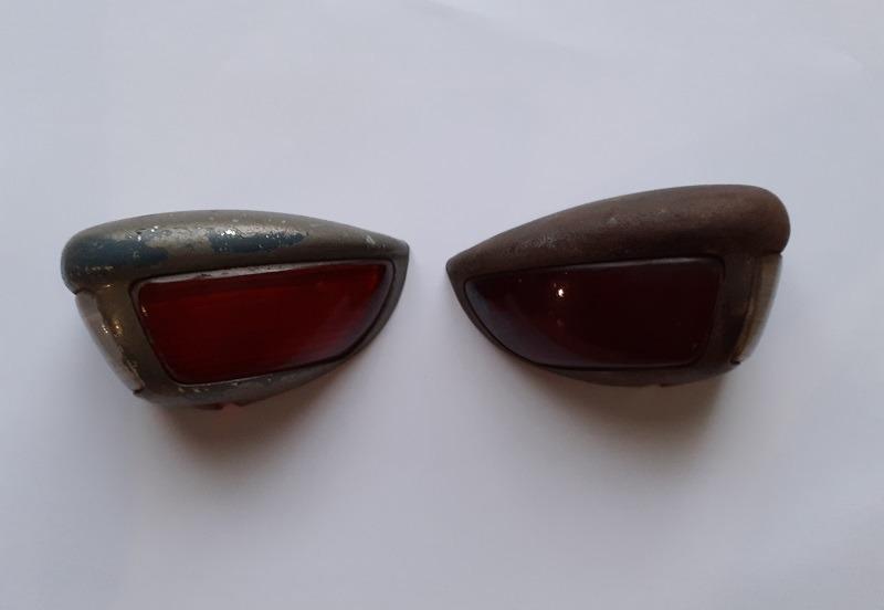 Cabochon RENAULT 4CV LesAnciennes.com