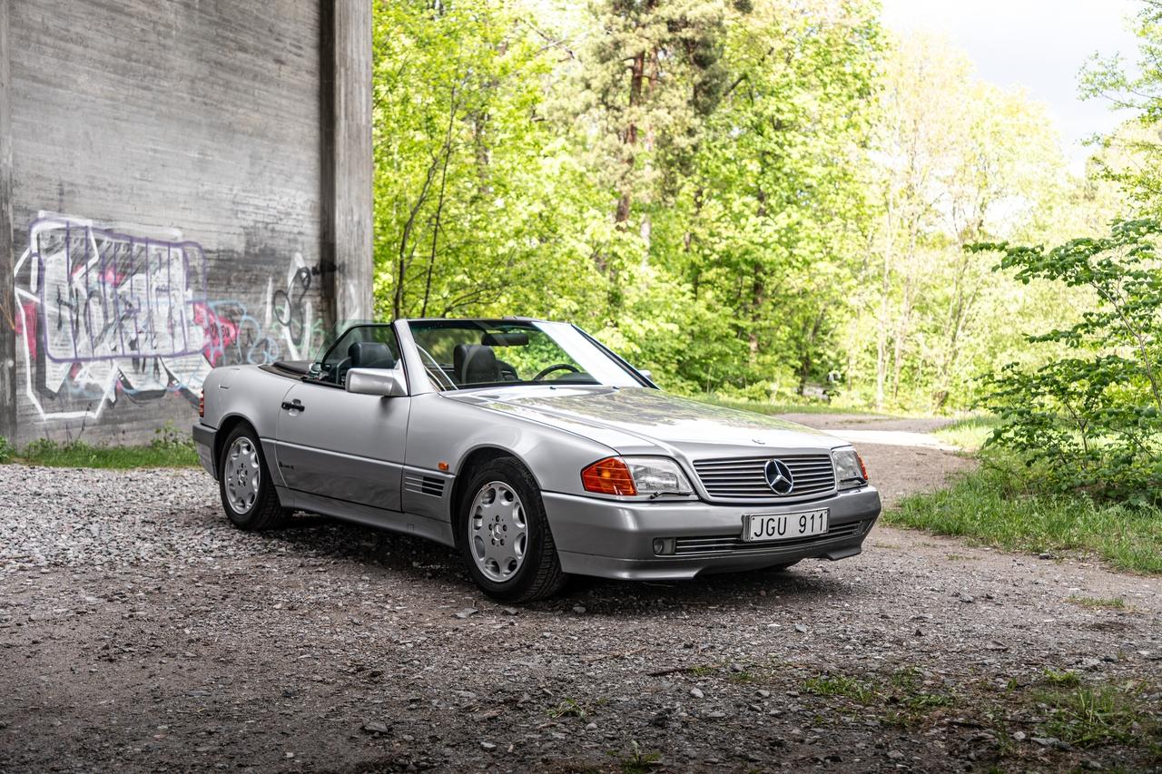 1992 Mercedes-Benz 500SL R129 LesAnciennes.com