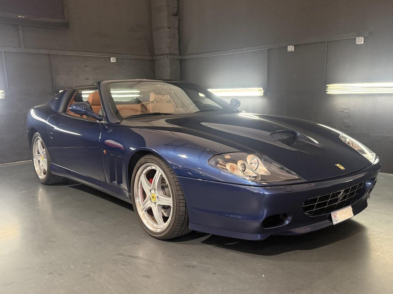 FERRARI 575 Superamerica V12 F1 - 2005 LesAnciennes.com