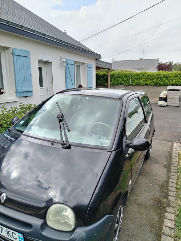 RENAULT Twingo Version 1 phase 2 - 2006 LesAnciennes.com