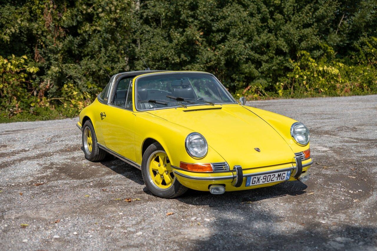 1971 Porsche 911T Targa LesAnciennes.com
